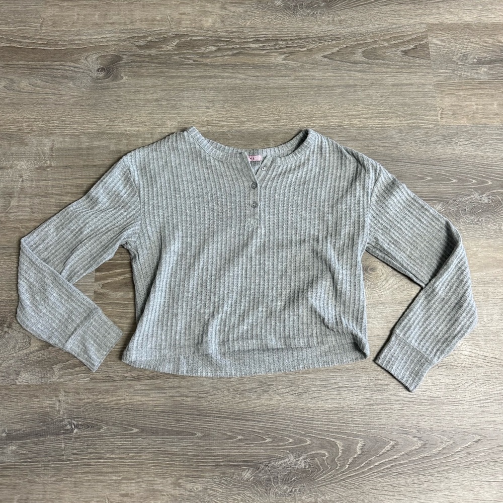 Gray Waffle knit long sleeve juniors